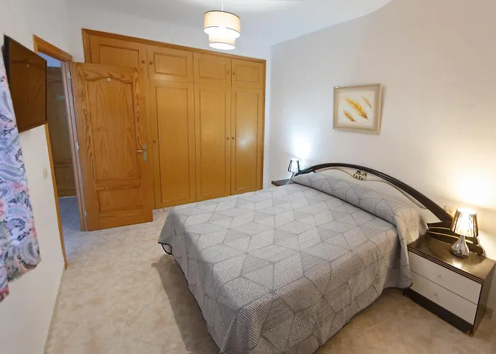 Casa Familiar La Lunara